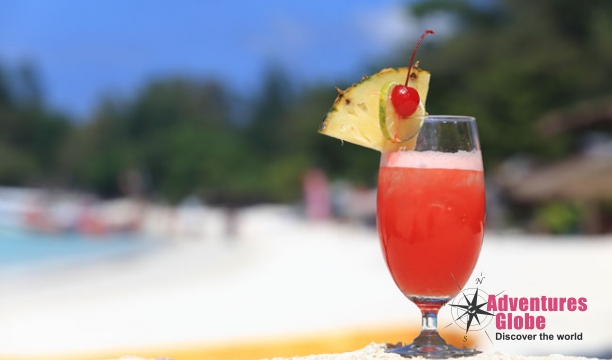 bundhaya-drink-on-the-beach