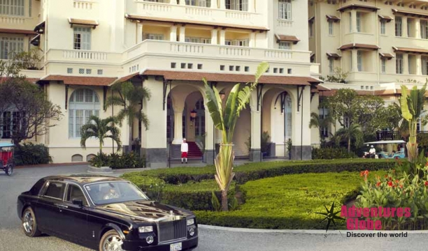 raffles-phnom-penh-exterior