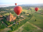 Luchtballonnen over Bagan