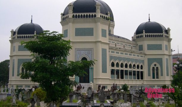 mosque-medan-indonesia