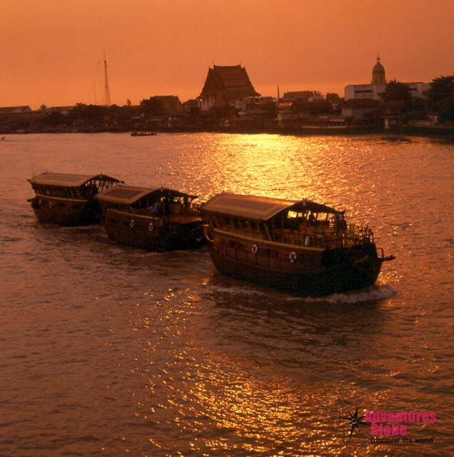 Mekhala Chao Praya Luxe Cruise Tour