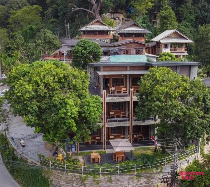 Noord-Thailand tours & Mae Kampong excursies